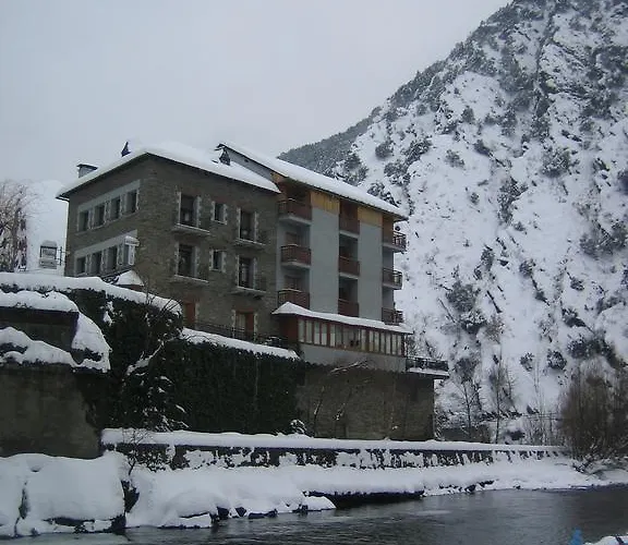 Hostal Noguera 2* Llavorsí